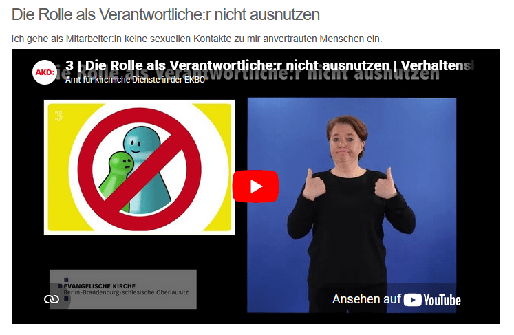 Eine Frau, die mit Gebärden Inhalte eines Verhaltenskodex darstellt.